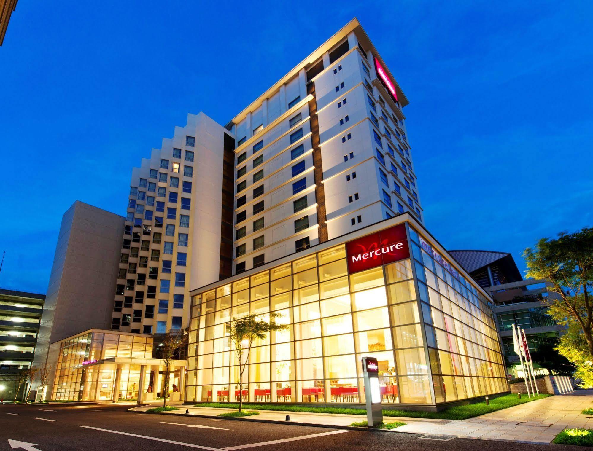 Mercure Hotel Okinawa Naha Exterior photo